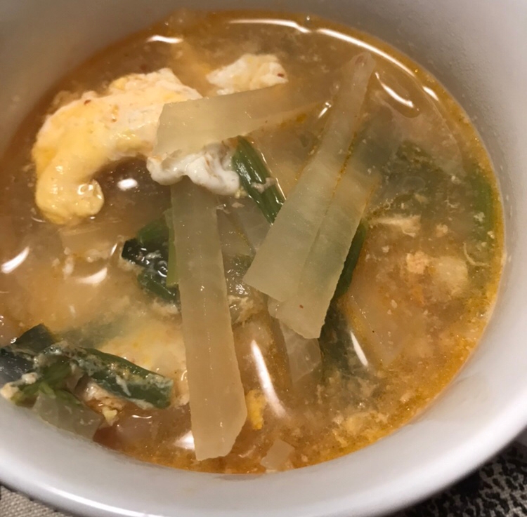 大根と天かすのピリ辛卵スープ