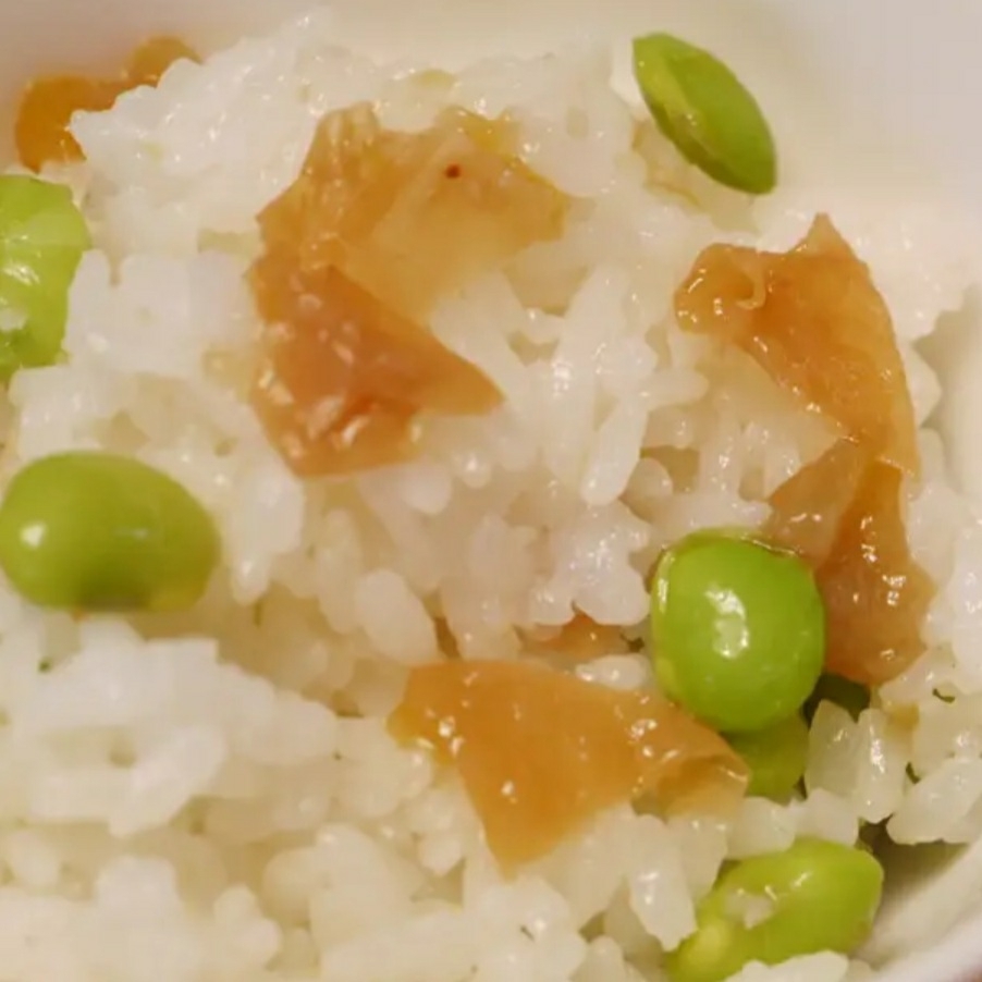 梅と枝豆の混ぜご飯