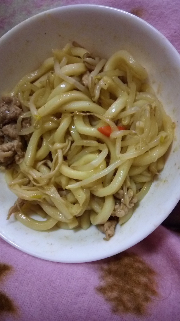 簡単、美味しい！焼きうどん