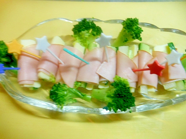 おつまサラダ☆野菜・チーズのハム巻☆
