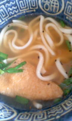 レポ遅くなりすみません。寒くなってきたのであったかいうどんにおあげ、おいしくいただきました♪