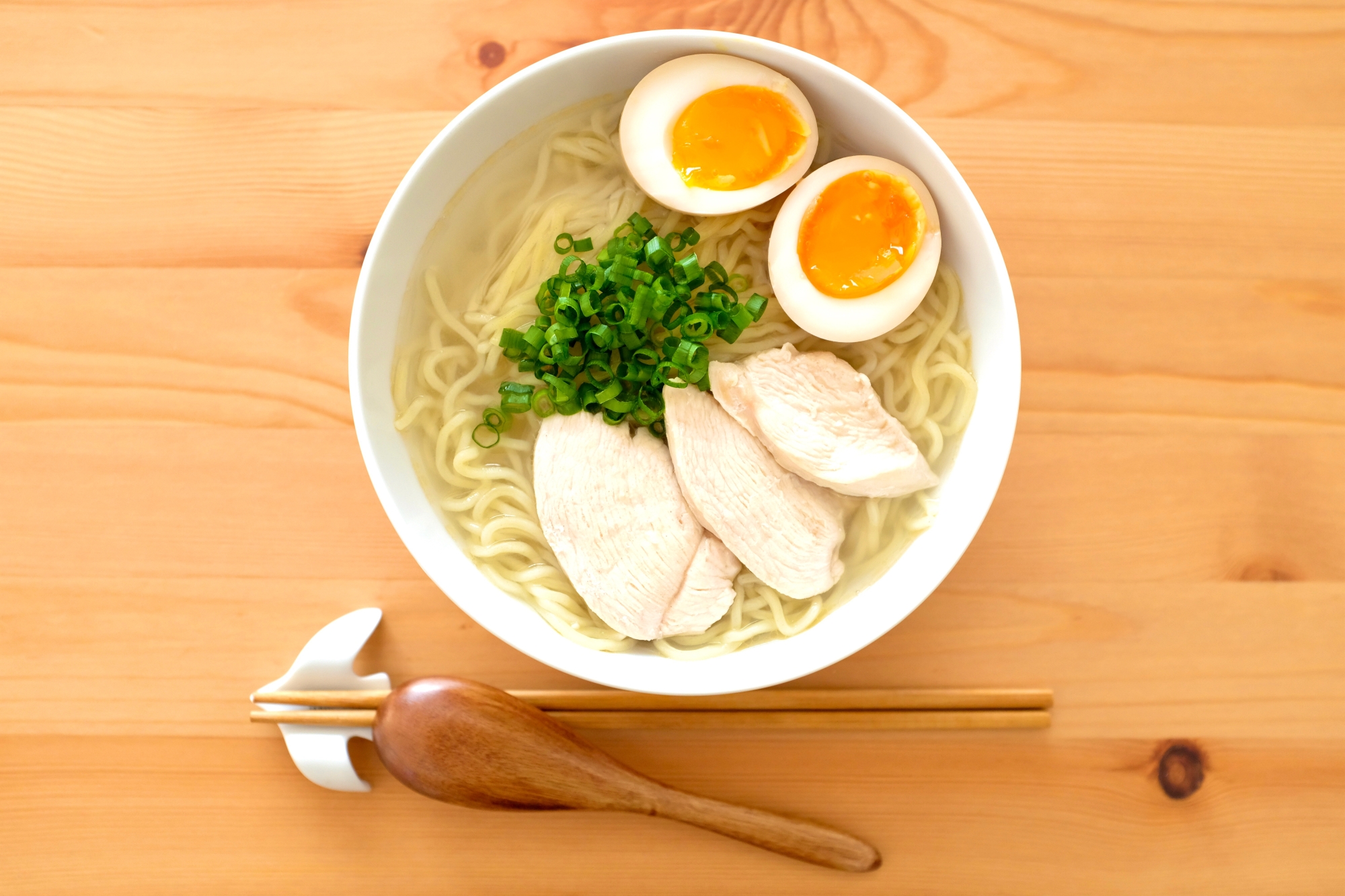 みりんが隠し味！鶏むね肉の塩ラーメン