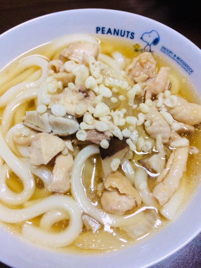 椎茸と鶏肉と揚げ玉うどん