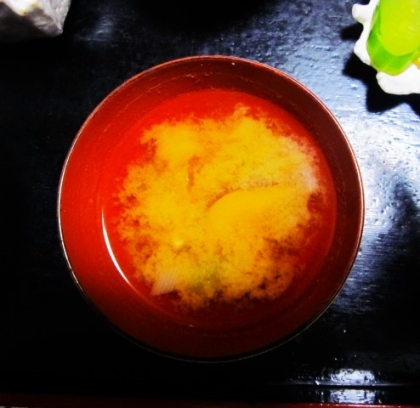 さつまいもと玉ねぎの味噌汁
