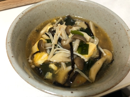 豆腐と卵のピリ辛スープ