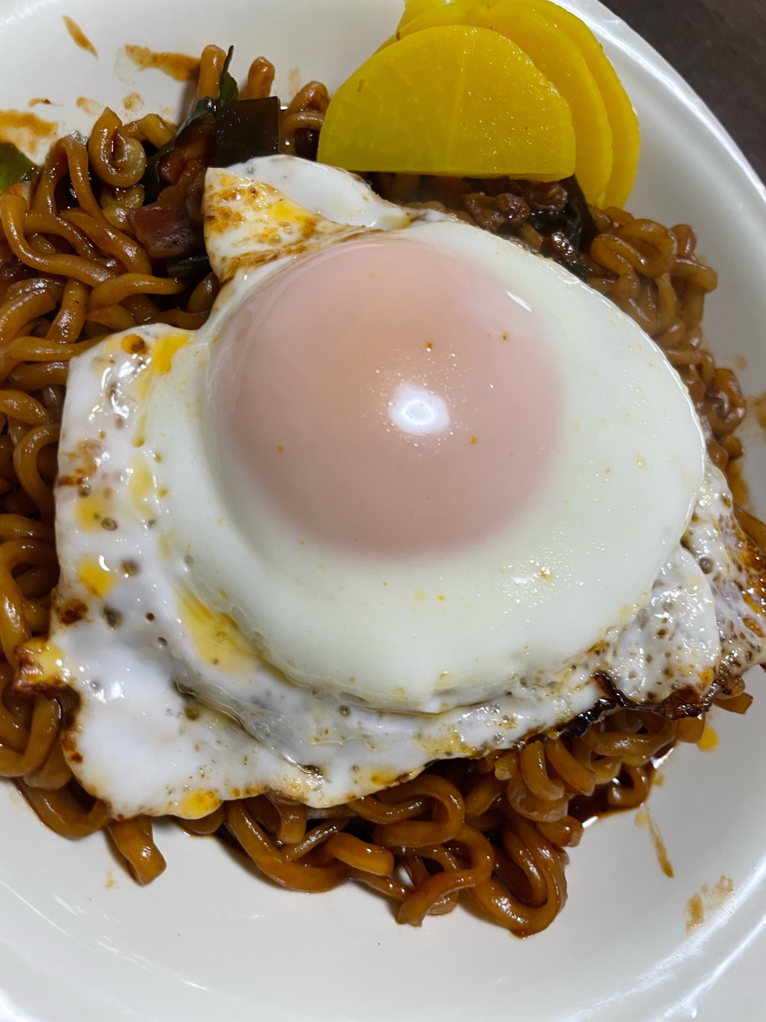 チャパグり目玉焼きのせ