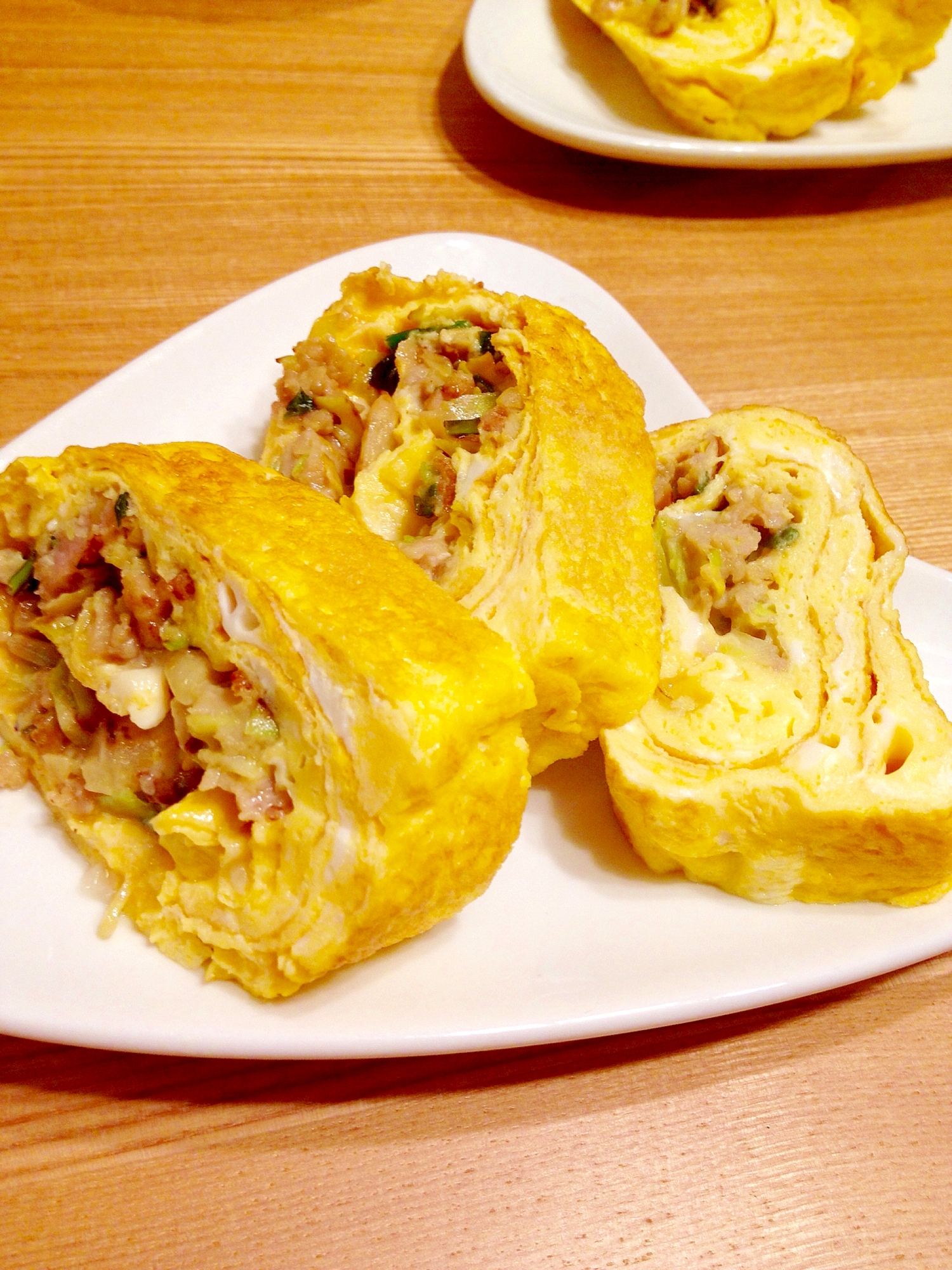 餃子リメイク☆餃子のタネで☆卵焼き