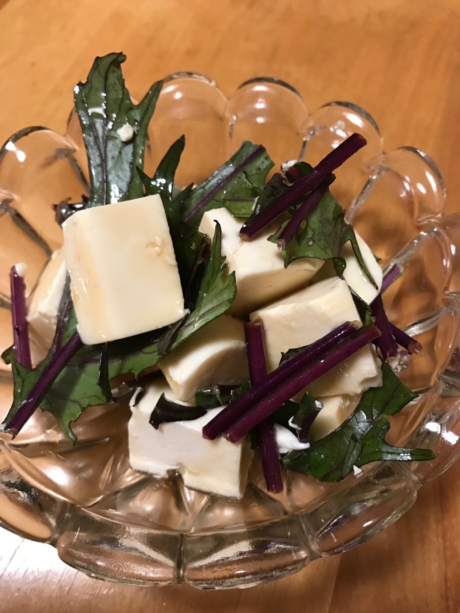 赤水菜と豆腐のサラダ