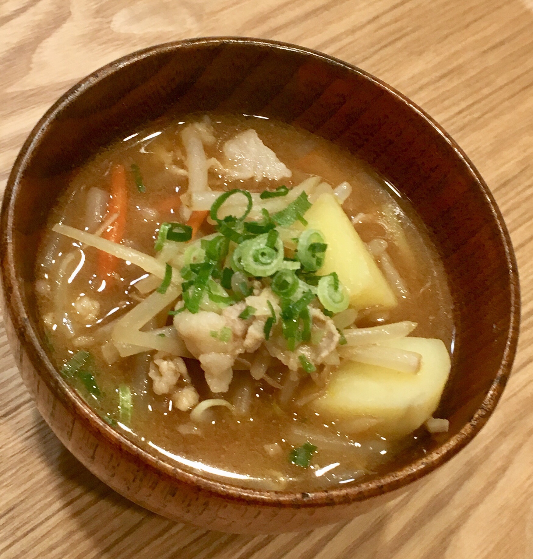 我が家の本日のゴマ油香る♪具沢山みそ汁♪