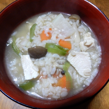 ❤・・❤です♪鶏むね肉の野菜たっぷり「おじや」、美味しかった↑ネギやシメジ代用だけど（謝）。油揚げも、この日は体調的に避けてしまったのが残念だけど、、、ポチ♡