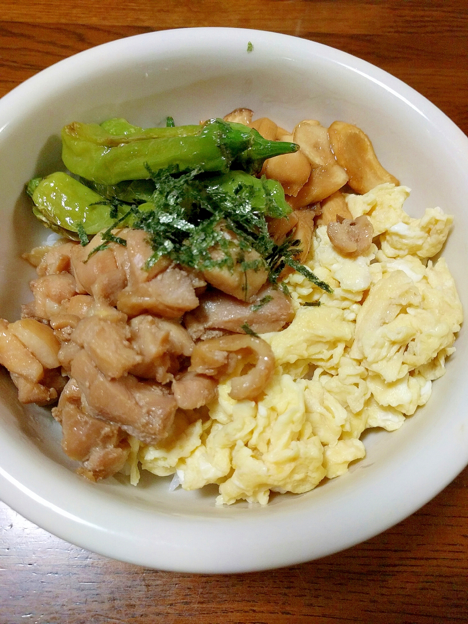 パパっと家にある材料で！照り焼きチキン丼♡