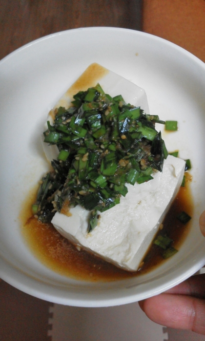 豆腐にのせて食べました(^-^)ニラの風味がとてもいいですね☆美味しくいただきました(^-^)v