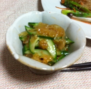 きゅうりと中華クラゲのサラダ