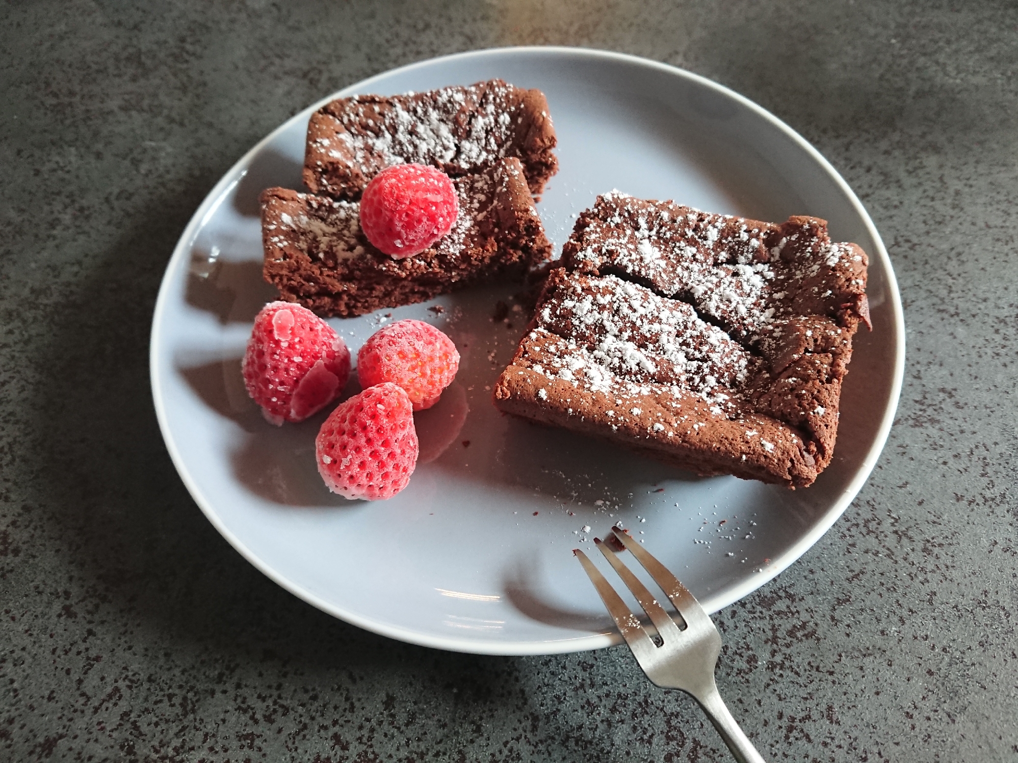 材料3つで簡単生チョコケーキ