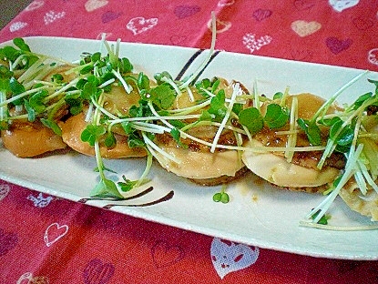 「ホタテのゆずﾎﾟﾝ焼き貝割れのっけ」　　　♪♪