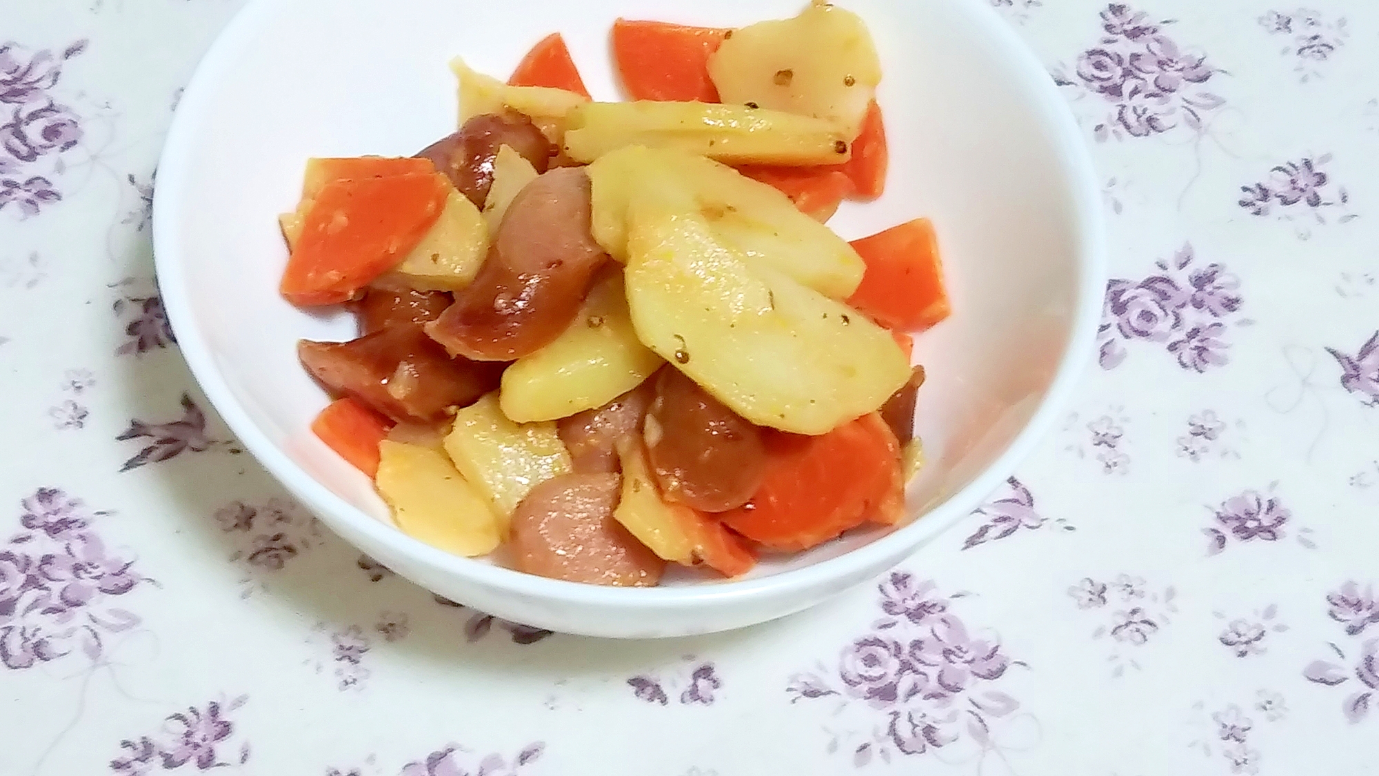 レンジで簡単 じゃがいも人参ウインナーの温サラダ レシピ 作り方 By かっぺ4217 楽天レシピ レンジで簡単 じゃがいも人参ウインナーの温サラダ レシピ 作り方 By かっぺ4217 楽天レシピ