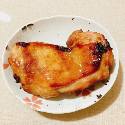 鶏もも肉の　山賊焼き