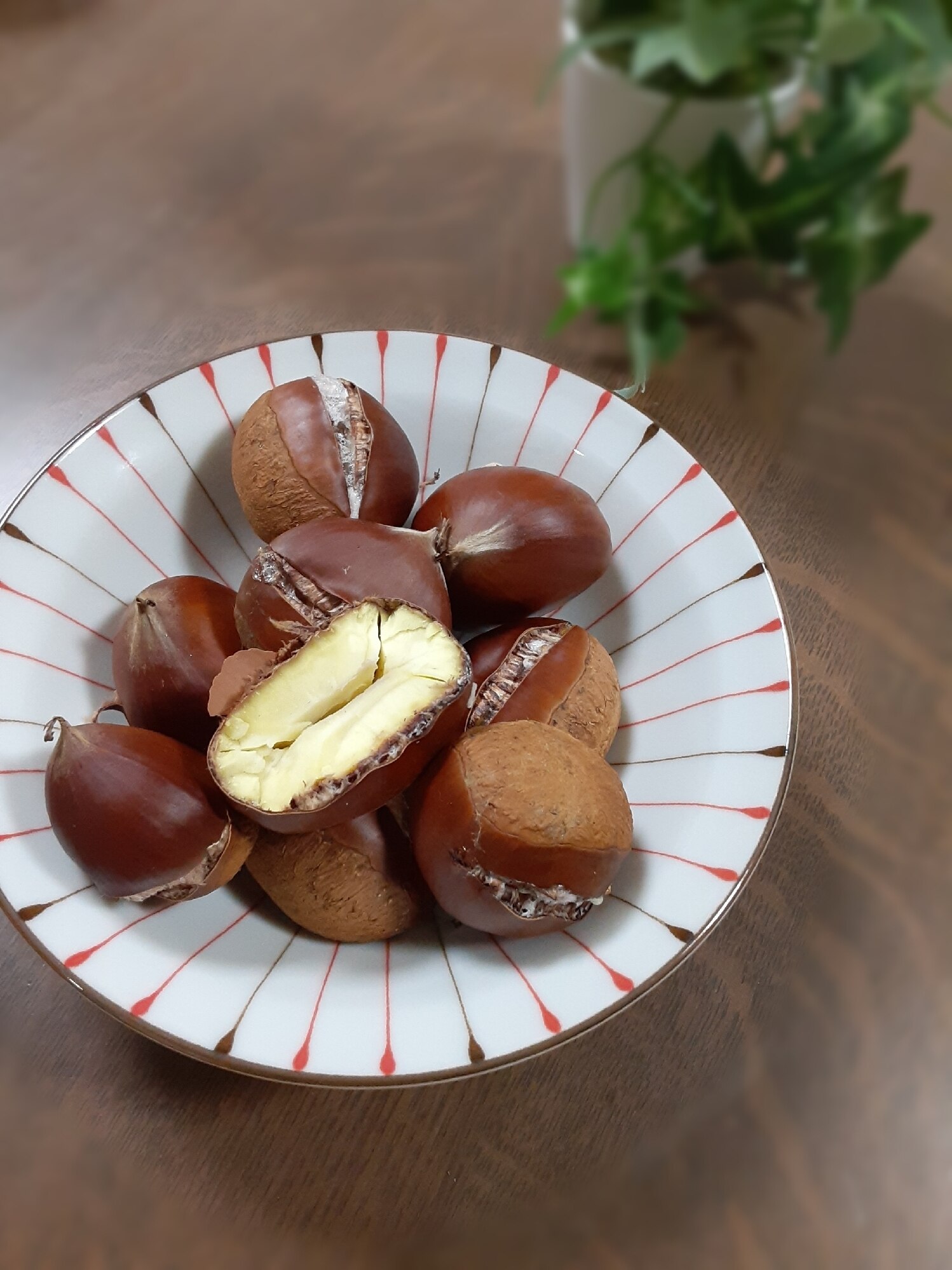 【グリル機能】簡単すぎる焼き栗 レシピ・作り方 by チビ怪獣のママ - 楽天レシピ