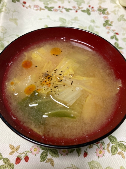 白菜だけ！ラー油の味噌汁