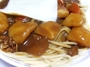 カレーの残りですが・・・パスタ！