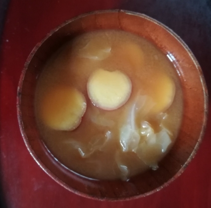春キャベツとさつま芋の味噌汁