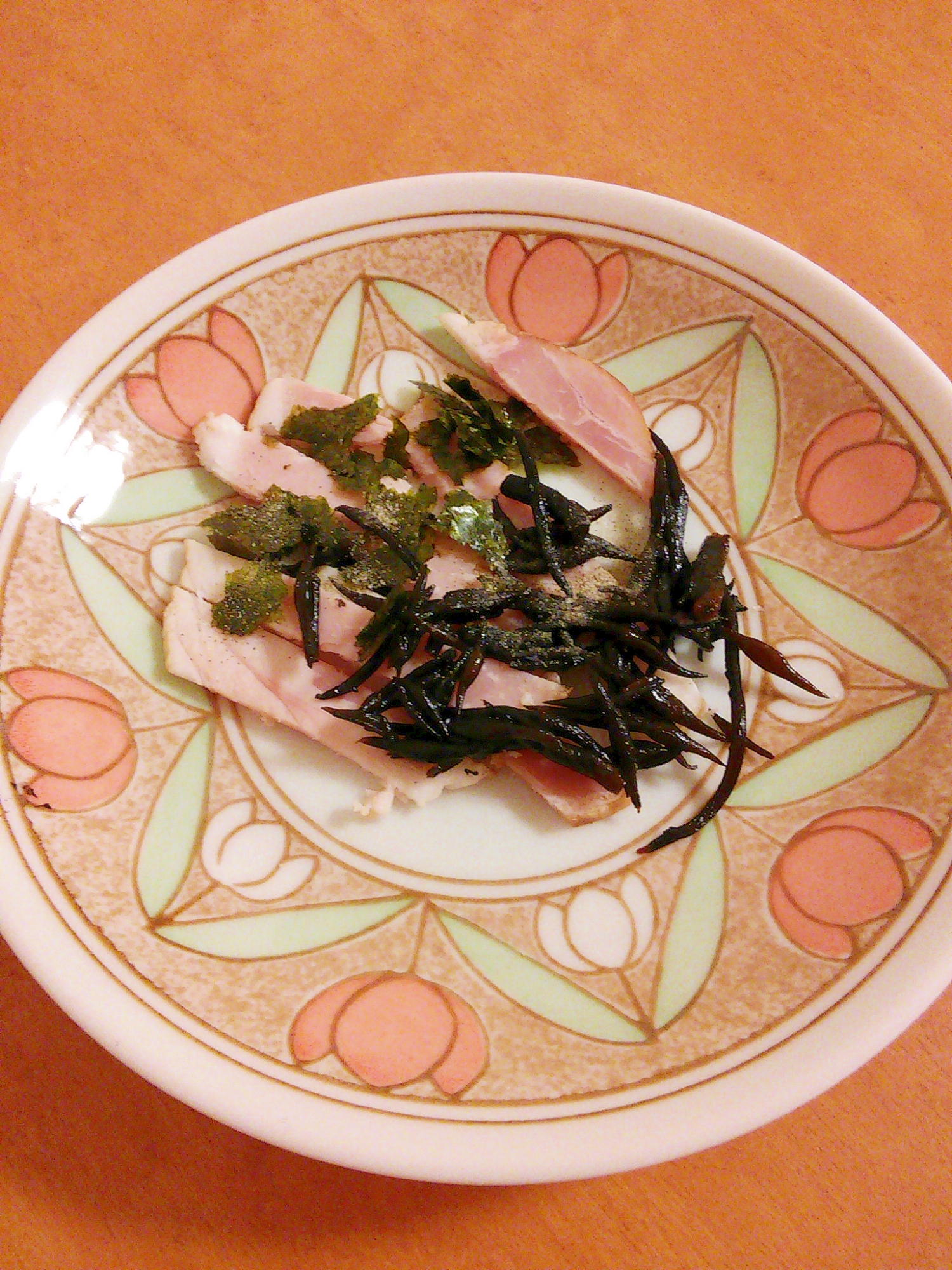 ハムと生ひじきと焼き海苔のおつまみ☆こしょう酢風味