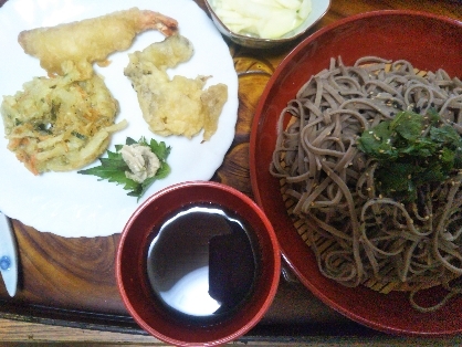 野菜天ぷらと冷やしそば(うどん)