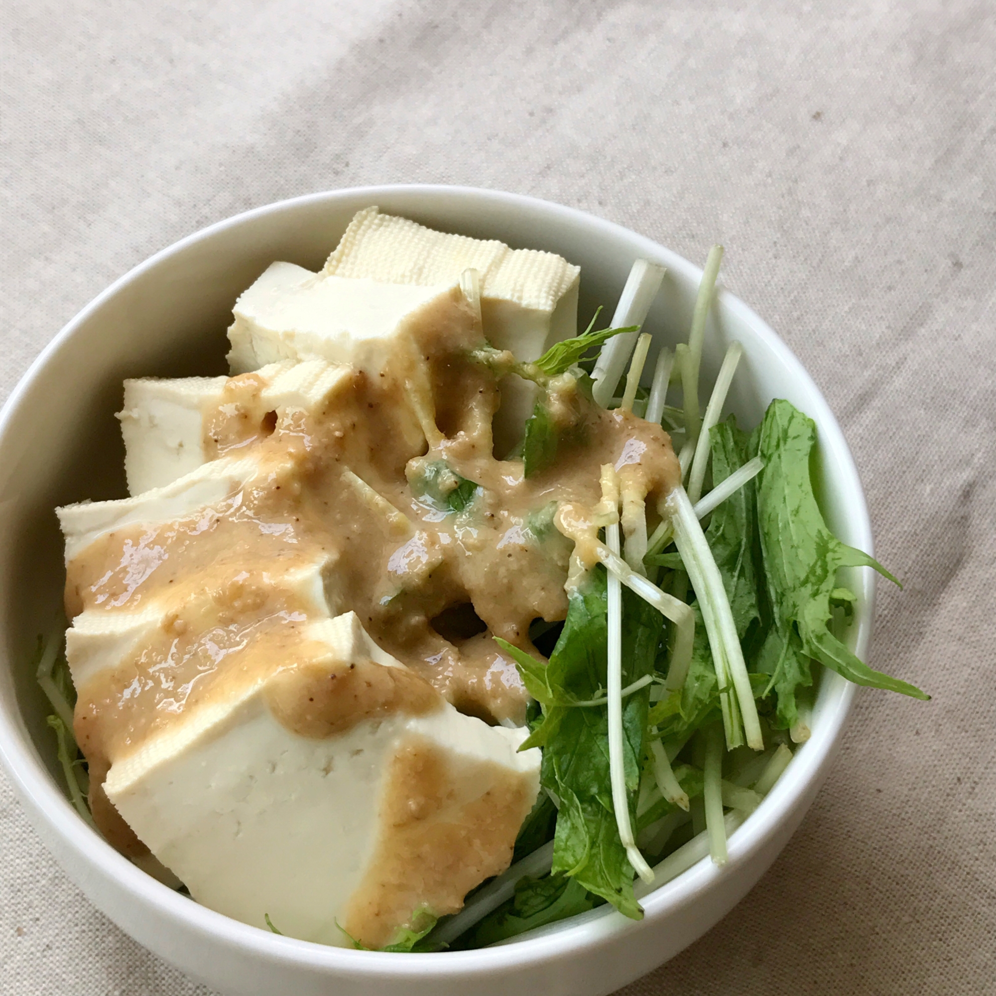 水菜と豆腐の胡麻サラダ