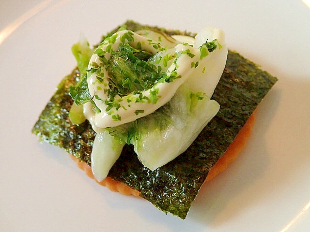 マヨ・あおさで　味海苔と白菜漬けのリッツ♬