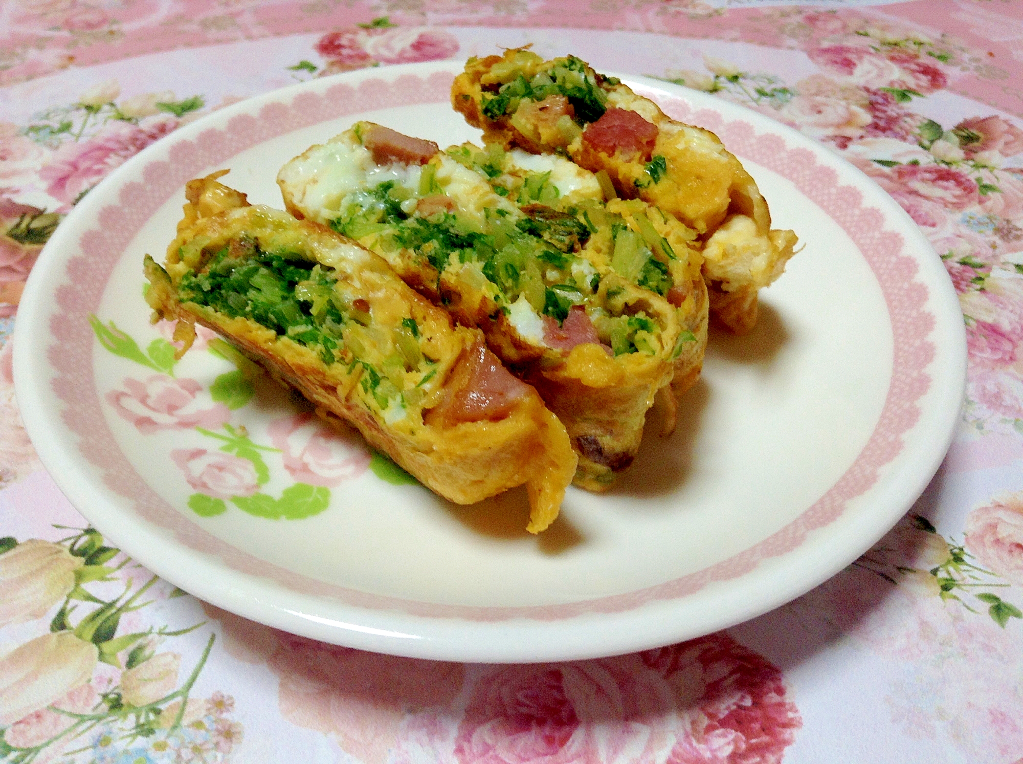 お弁当に♪水菜とハムの卵焼き