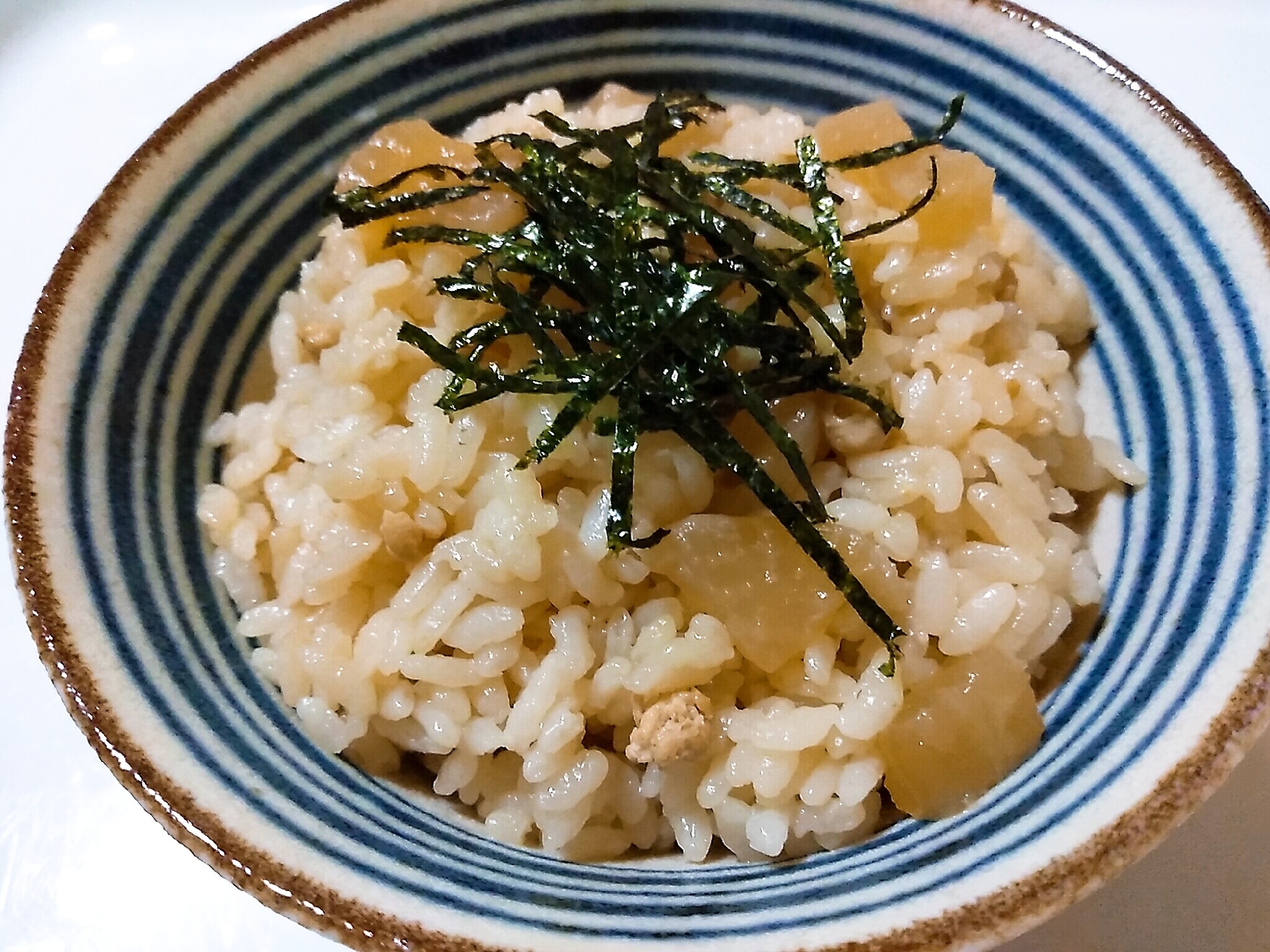 大根が癖になる♪鶏ひき肉と大根の炊き込みご飯