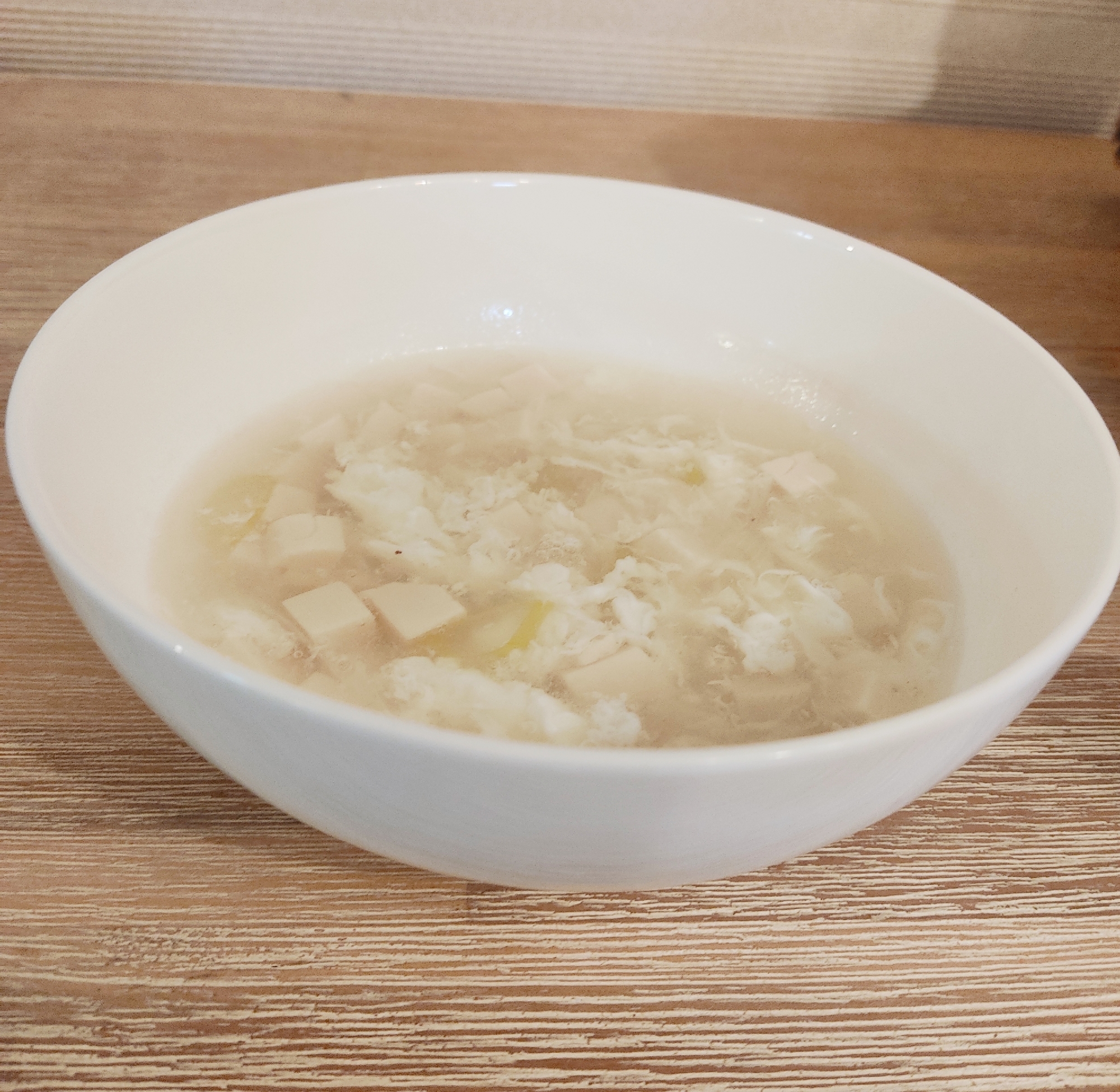卵白と豆腐のとろふわ中華スープ