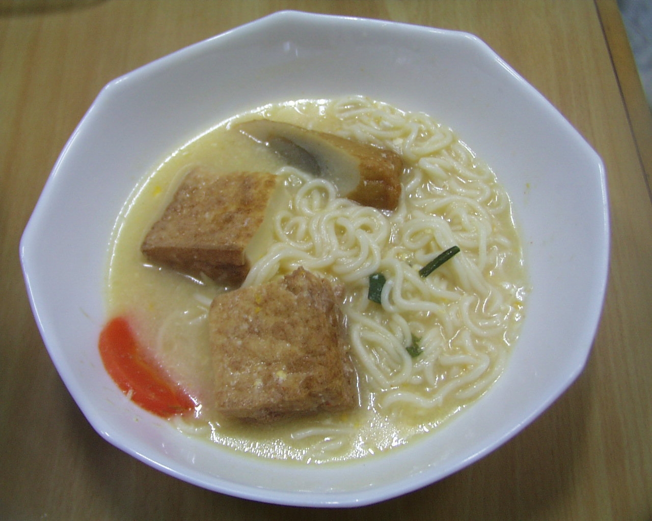 厚揚げ、こぼてん、にんじん味噌豆乳ラーメン