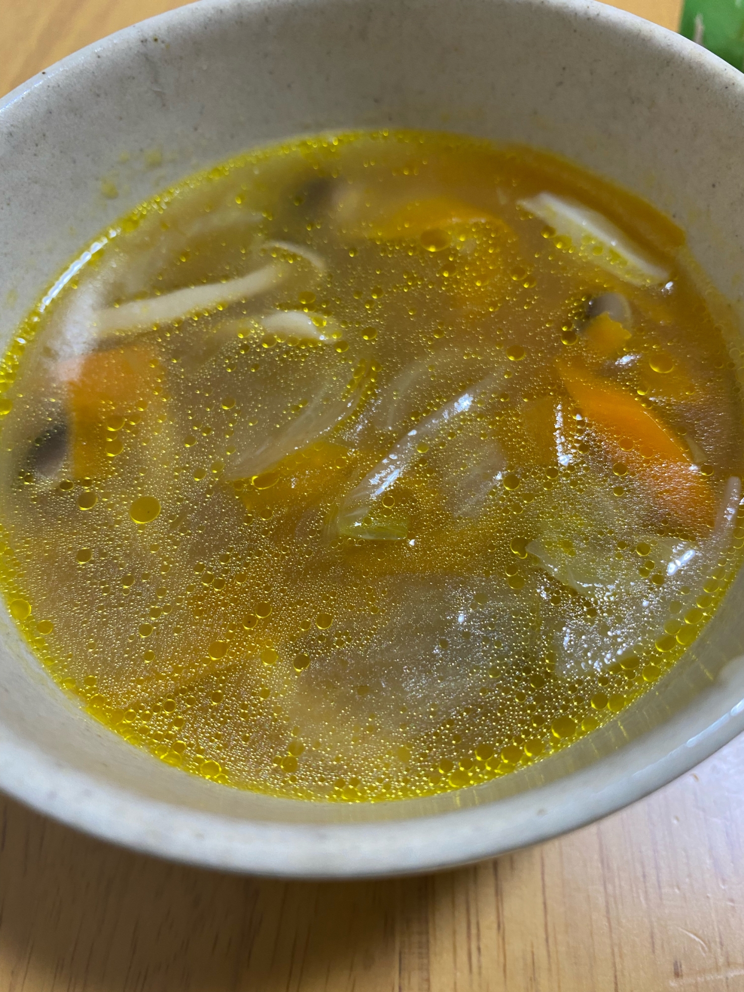 幼児食　ブイヨンで野菜スープ