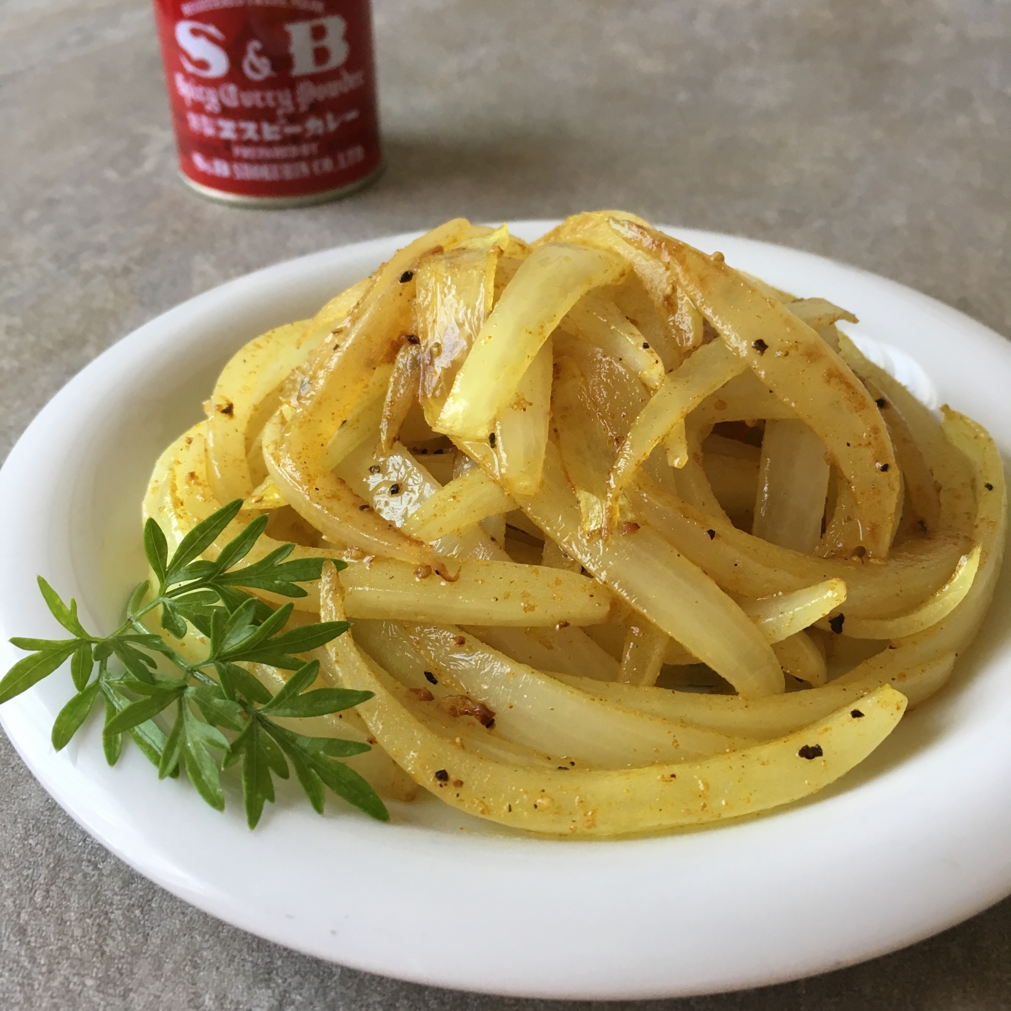 カレー味de玉ねぎソテー♪