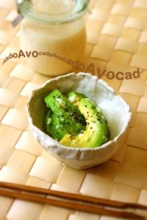 アボカドの塩麹漬け レシピ 作り方 By Uekana0421 楽天レシピ アボカドの塩麹漬け レシピ 作り方 By Uekana0421 楽天レシピ