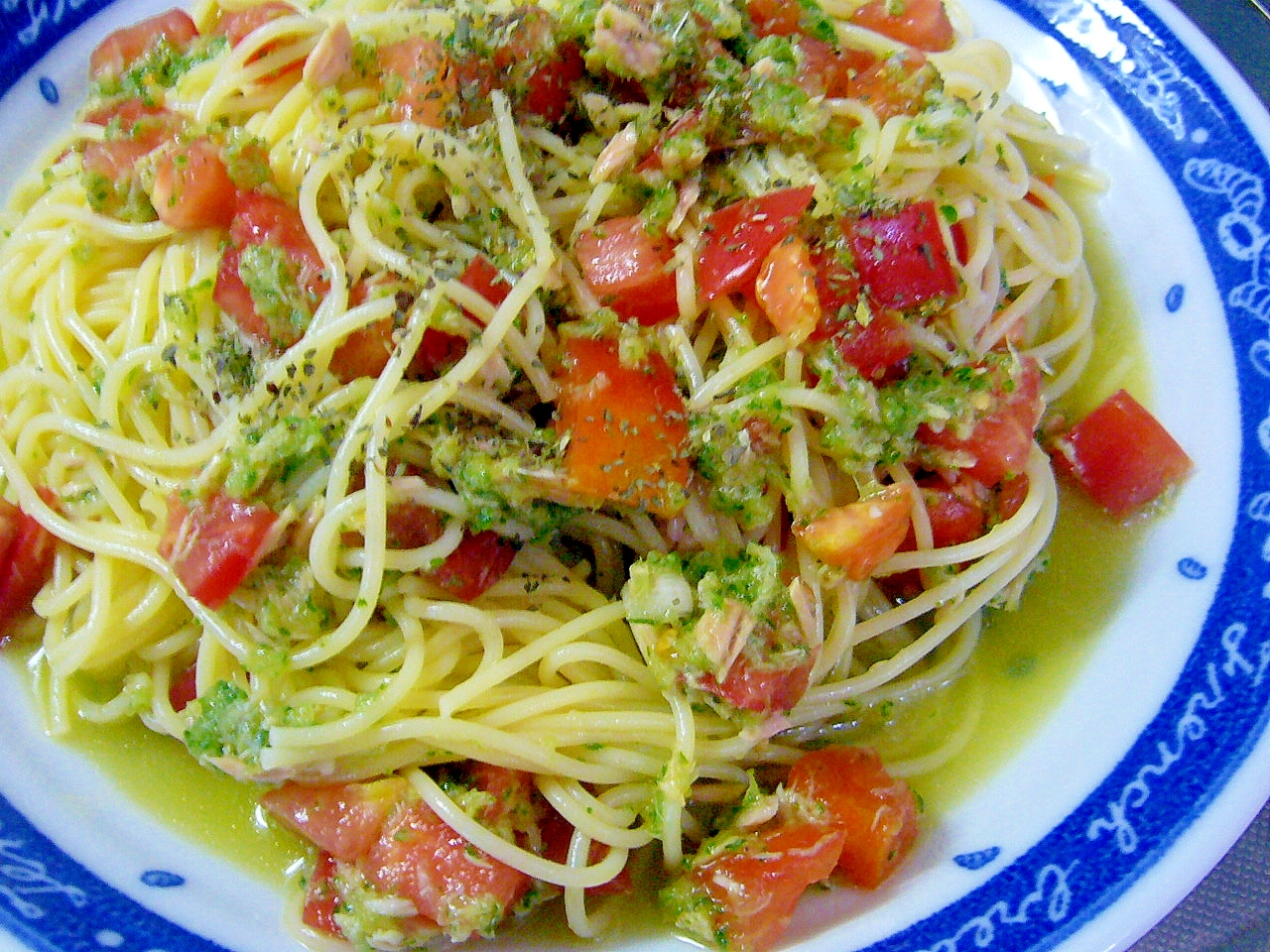 暑い夏には トマトとツナの 簡単冷製パスタ♪