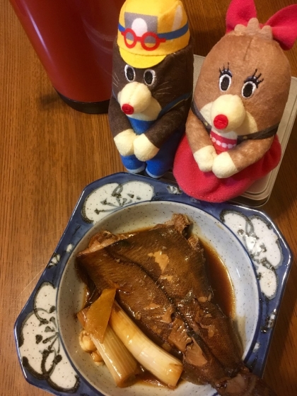 赤カレイの煮つけを美味しくいただきました♪調味料をいくつか分けて味付けしていくパターンですね。よく味が染みてました！ごちそう様でした(*^^*)