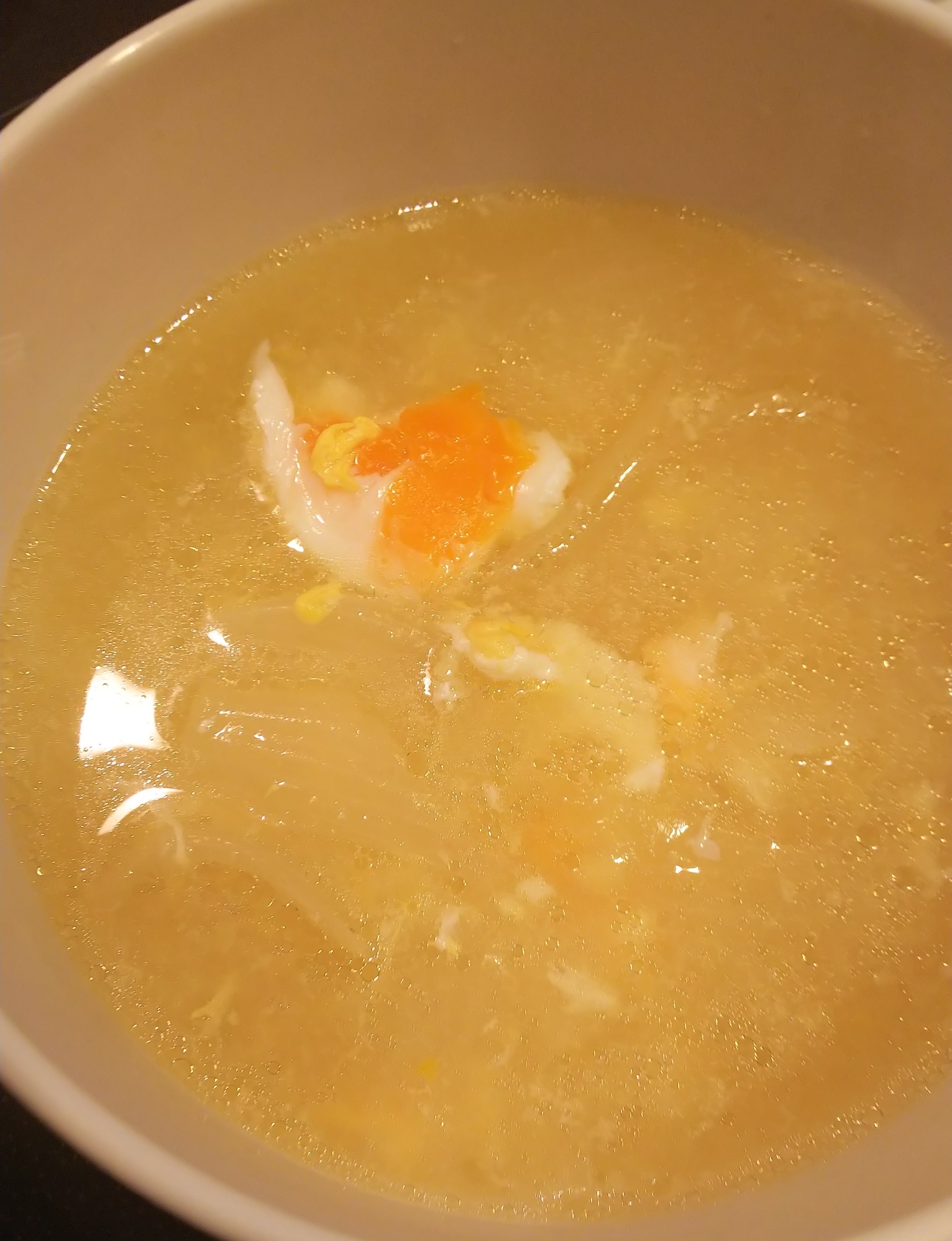 玉ねぎと卵の中華風スープ