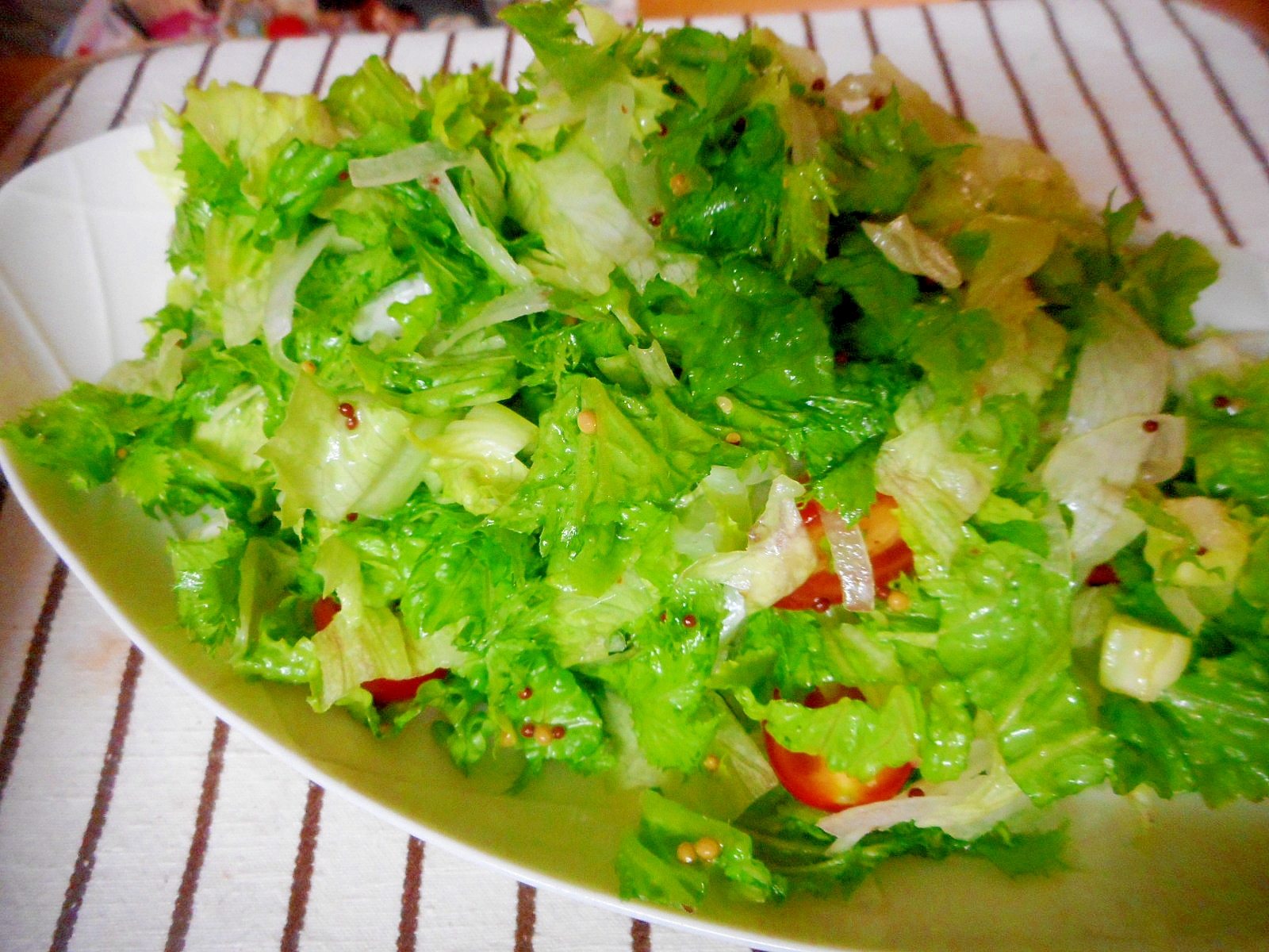 ワサビ菜とレタスのマスタードドレッシング レシピ 作り方 By Mococo05 楽天レシピ ワサビ菜とレタスのマスタードドレッシング レシピ 作り方 By Mococo05 楽天レシピ