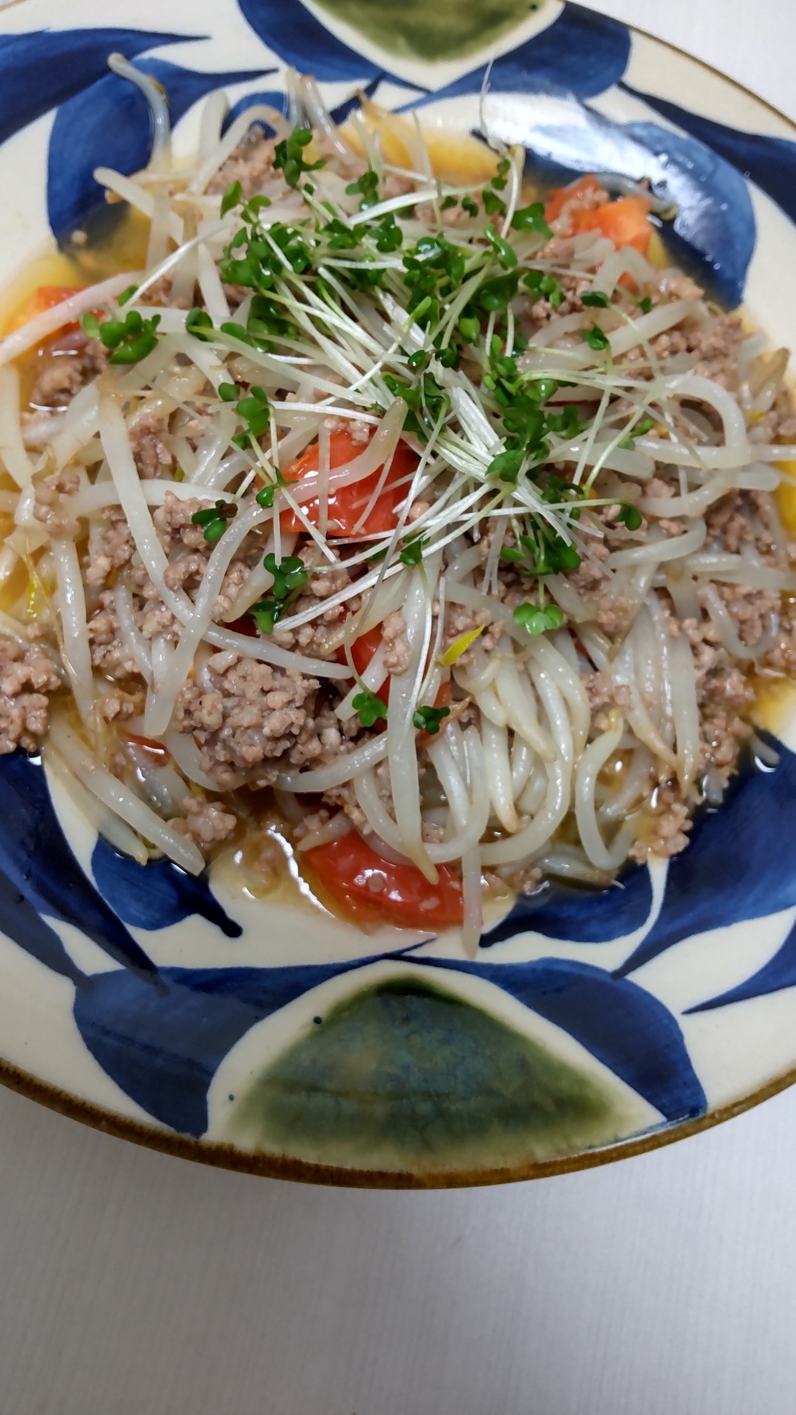 もやしとトマトと豚ひき肉の炒めもの☆