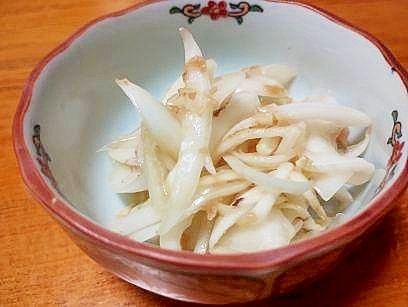 新玉ねぎの　おかかポン酢