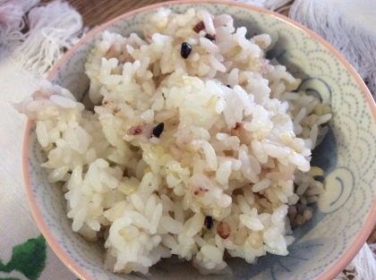 玄米も入れてみました。
米油は初めてです。美味しく出来ました(^ ^)
