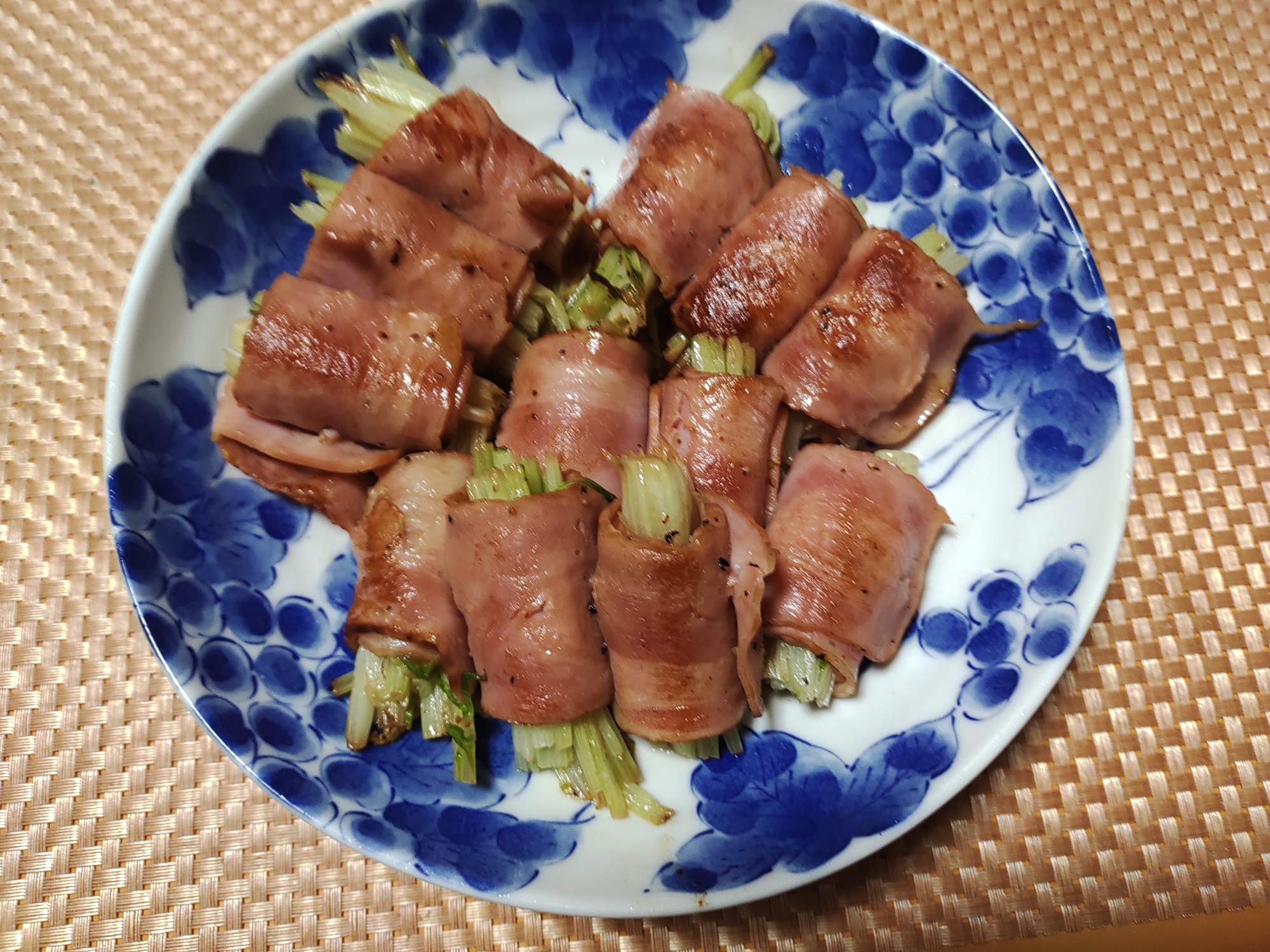 水菜のベーコン巻き