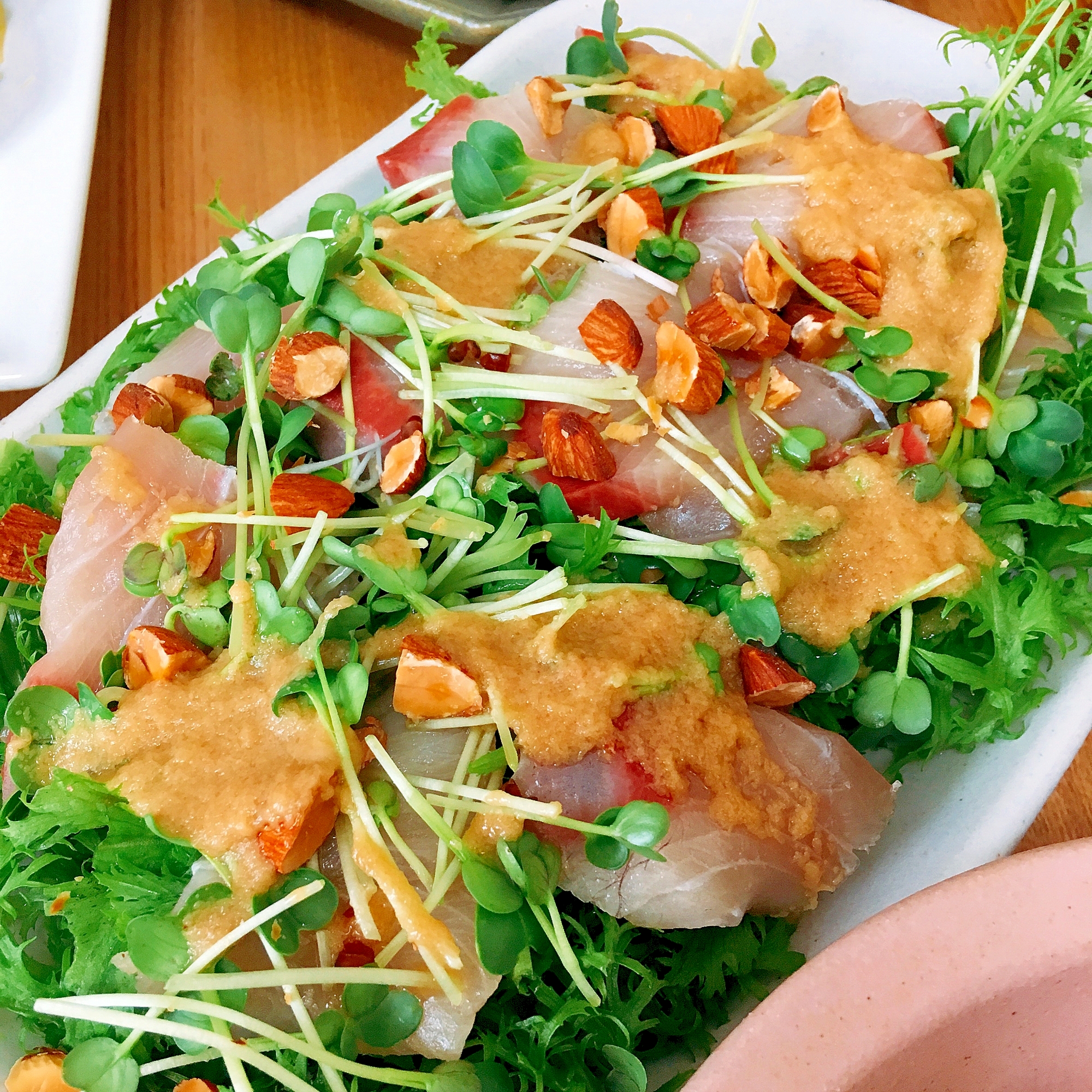 ゴマダレでいただく!ぶりのお刺身サラダ