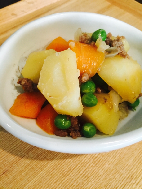 ひき肉で 肉じゃが。 煮崩れなし！