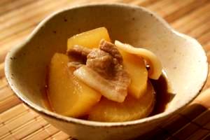 *豚バラ肉と大根煮*