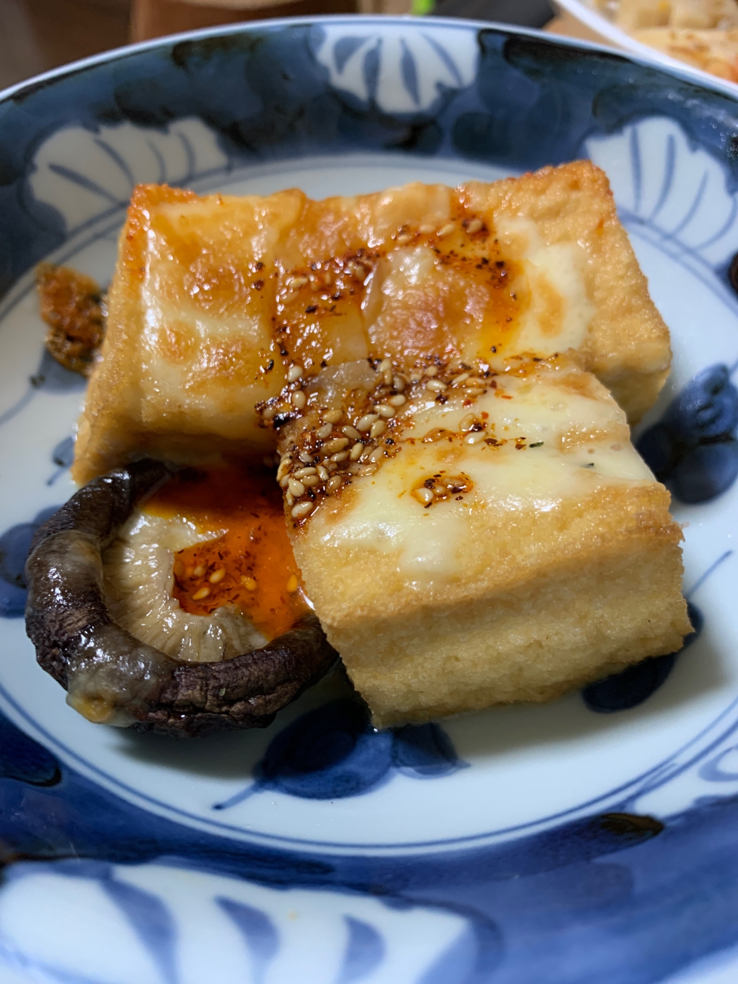 厚揚げと椎茸のチーズ焼き