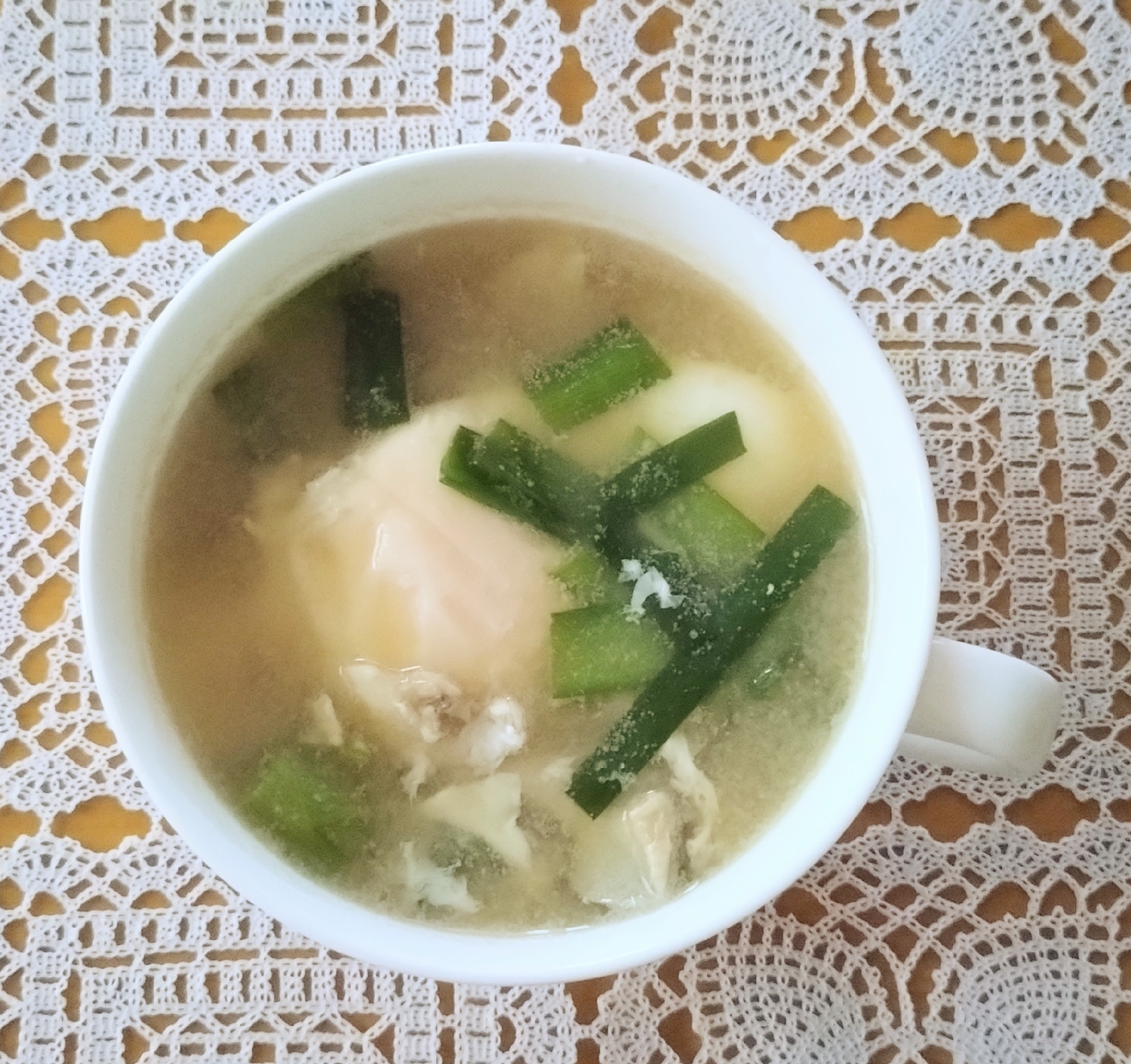 舞茸とニラと卵のお味噌汁☆