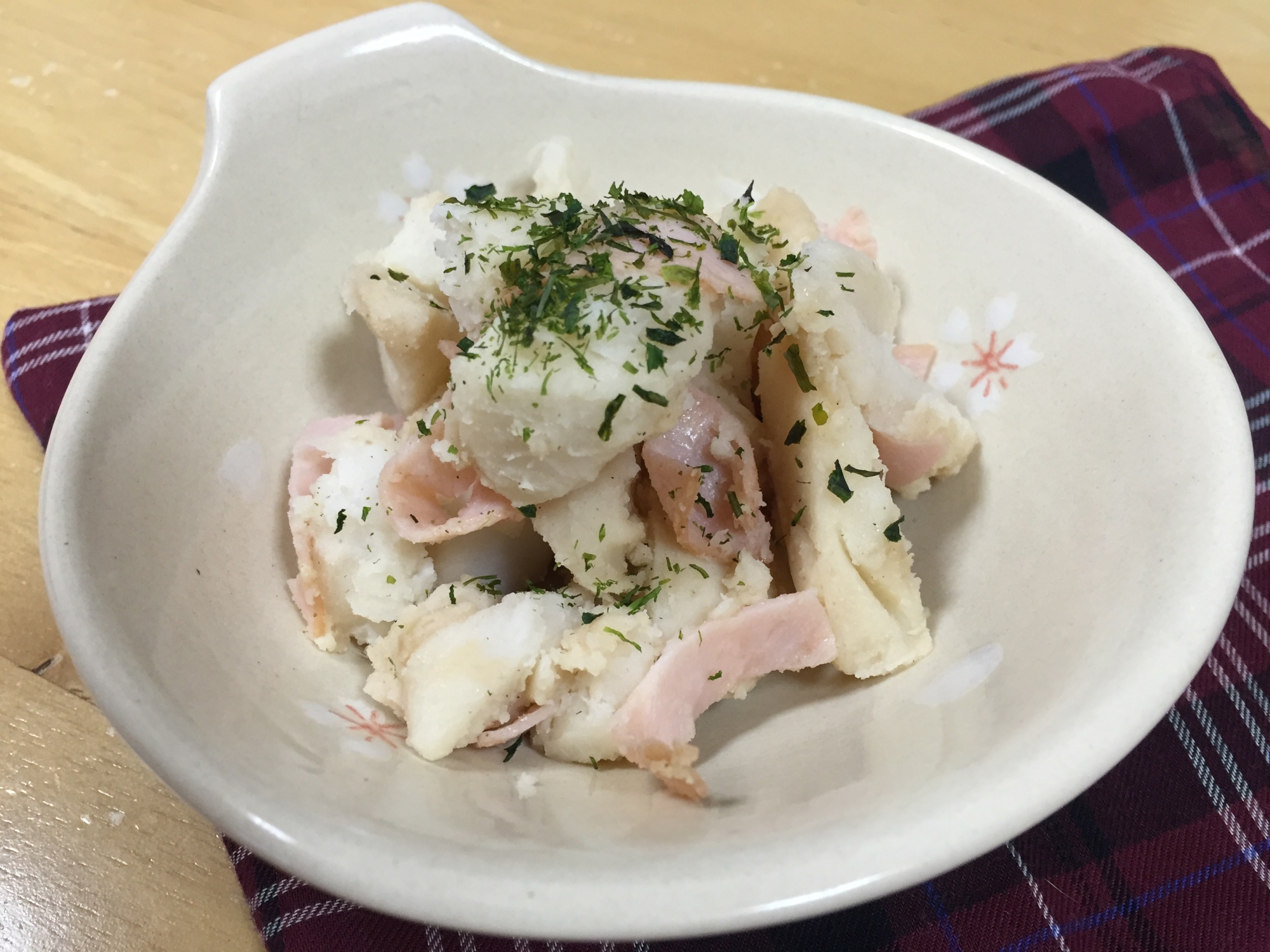 洋風で簡単美味しい 里芋とハムの炒め物 レシピ 作り方 By Sugarnerve 楽天レシピ